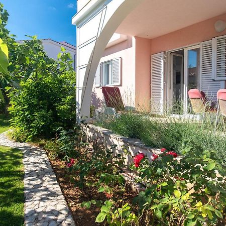 Apartment Lavanda With Beautiful Garden Krk Town Luaran gambar